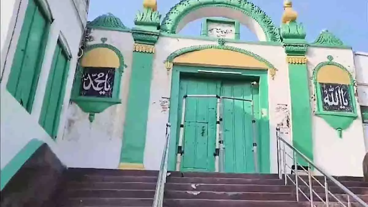 शाही जामा मस्जिद कमेटी के सदस्यों के खिलाफ एएसआई के साथ दुर्व्यवहार पर FIR शाही जामा मस्जिद कमेटी के सदस्यों के खिलाफ एएसआई के साथ दुर्व्यवहार पर FIR