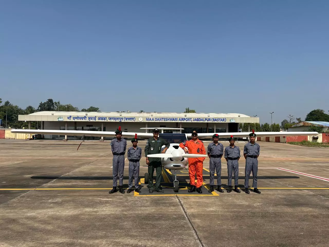 आसमान की ऊँचाइयों में कैरियर बनाने का सपना अब हो रहा है साकार आसमान की ऊँचाइयों में कैरियर बनाने का सपना अब हो रहा है साकार
