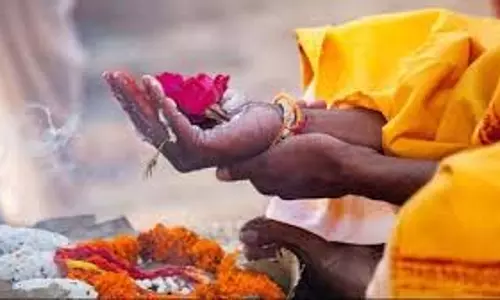 Pitra Dosh: पितृदोष का संकेत देती हैं ये घटनाएं, जानें कैसे पहचानें और क्या करें उपाय