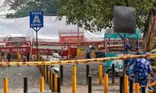 एनसी नेताओं ने नौगाम विस्फोट पीड़ित परिवारों से श्रीनगर, कुपवाड़ा, कुलगाम में मुलाकात की एनसी नेताओं ने नौगाम विस्फोट पीड़ित परिवारों से श्रीनगर, कुपवाड़ा, कुलगाम में मुलाकात की