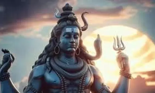 Somwar Pradosh Vrat Katha: सोमवार प्रदोष व्रत कथा पढ़ने से मिलेगी भोलेनाथ की कृपा