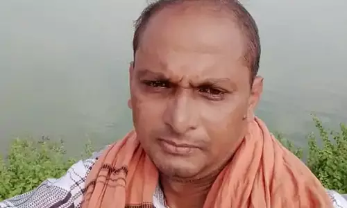 स्कूटी को हाईवा ने कुचला, स्पॉट पर मौत