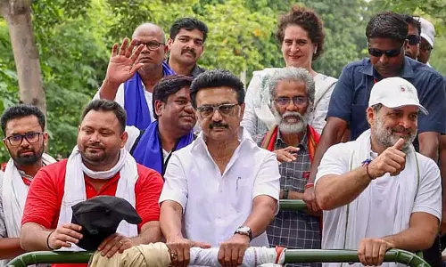 बिहार विधानसभा चुनाव प्रतिक्रिया: UP में इंडी गठबंधन का भविष्य सवालों के घेरे में बिहार विधानसभा चुनाव प्रतिक्रिया: UP में इंडी गठबंधन का भविष्य सवालों के घेरे में