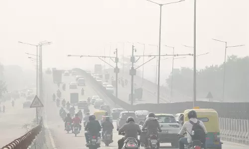 Delhi-NCR का AQI बेहद खराब श्रेणी में, छह स्टेशनों पर 400 का आंकड़ा पार