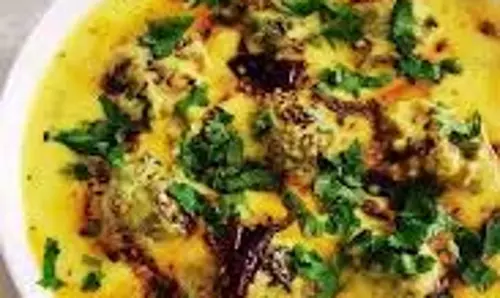 Methi Pakoda Kadhi : आज ही बनाएं मेथी पकोड़ा कढ़ी Methi Pakoda Kadhi : आज ही बनाएं मेथी पकोड़ा कढ़ी