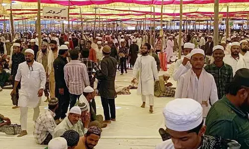 Bhopal : अंतिम दिन भारी भीड़ जुटने की उम्मीद Bhopal : अंतिम दिन भारी भीड़ जुटने की उम्मीद
