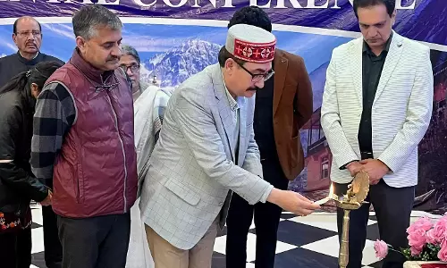 Dharamshala: विपिन परमार के अनुसार मुस्कान का महत्व Dharamshala: विपिन परमार के अनुसार मुस्कान का महत्व