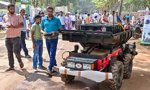 Krishi Mela : बहुउद्देशीय फार्म एक्स-500, क्वाड बाइक Krishi Mela : बहुउद्देशीय फार्म एक्स-500, क्वाड बाइक