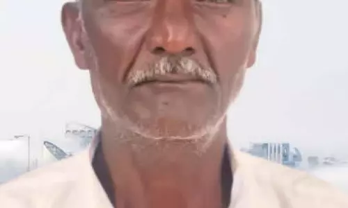Bagepalli : चावल में सांभर मिलाने का मामला, आरोपी गिरफ्तार Bagepalli : चावल में सांभर मिलाने का मामला, आरोपी गिरफ्तार