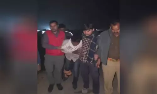कोडोर नहर के पास मुठभेड़, दो वांछित अपराधी घायल, पिस्तौल बरामद कोडोर नहर के पास मुठभेड़, दो वांछित अपराधी घायल, पिस्तौल बरामद