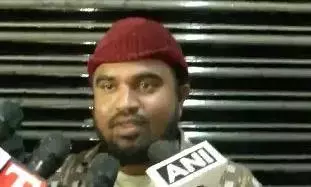 Telangana : सऊदी बस दुर्घटना परिवारों ने केंद्र से शव हैदराबाद लाने का आग्रह किया Telangana : सऊदी बस दुर्घटना परिवारों ने केंद्र से शव हैदराबाद लाने का आग्रह किया