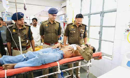 Shahjahanpur: यूपी STF और लोकल पुलिस की कार्रवाई में बदमाश गिरफ्तार Shahjahanpur: यूपी STF और लोकल पुलिस की कार्रवाई में बदमाश गिरफ्तार