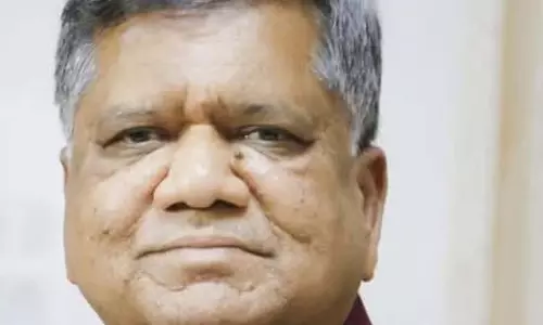 Haveri : जिले में 108 एम्बुलेंस बीमार, गरीब मरीज़ परेशान Haveri : जिले में 108 एम्बुलेंस बीमार, गरीब मरीज़ परेशान