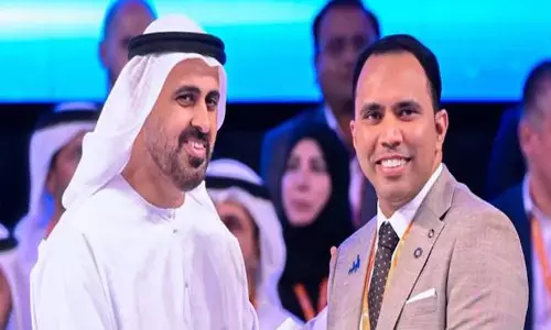 Abu Dhabi में केरल के मानव संसाधन प्रबंधक ने यूएई का शीर्ष कुशल श्रमिक पुरस्कार जीता, 24 लाख रुपये