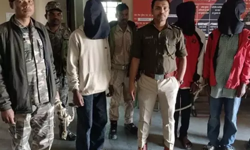 Jharkhand में दो नाबालिग बहनों से सामूहिक बलात्कार के मामले में तीन गिरफ्तार Jharkhand में दो नाबालिग बहनों से सामूहिक बलात्कार के मामले में तीन गिरफ्तार