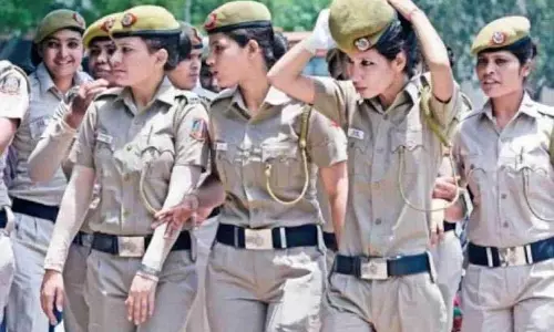Police भर्ती के नाम पर युवती को 8 महीने तक प्रताड़ित कर लाखों रुपए ऐंठे Police भर्ती के नाम पर युवती को 8 महीने तक प्रताड़ित कर लाखों रुपए ऐंठे