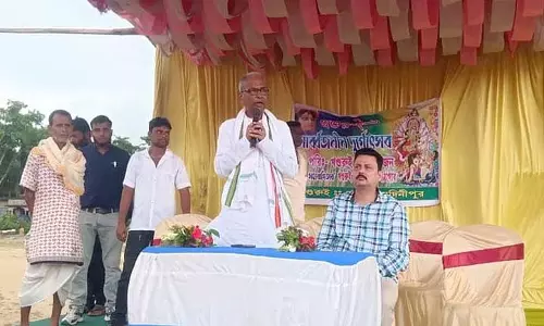 गुटीय संघर्ष की अफवाहों के बीच Bratya MLA ने पुल की आधारशिला रखी गुटीय संघर्ष की अफवाहों के बीच Bratya MLA ने पुल की आधारशिला रखी