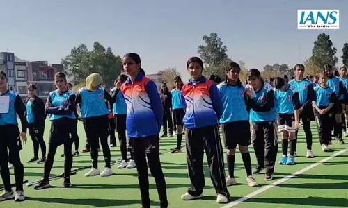 पोंछ में हुआ पहला UT-स्तरीय इंटर-डिविजन गर्ल्स हॉकी टूर्नामेंट पोंछ में हुआ पहला UT-स्तरीय इंटर-डिविजन गर्ल्स हॉकी टूर्नामेंट