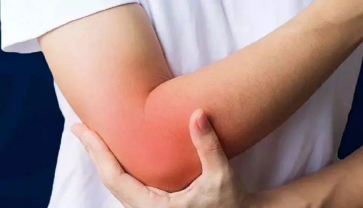 Health: आपके हाथ सुन्न क्यों महसूस हो रहे हैं, इसके 7 कारण Health: आपके हाथ सुन्न क्यों महसूस हो रहे हैं, इसके 7 कारण