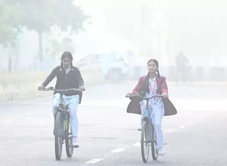 दिल्ली-एनसीआर: प्रदूषण में नहीं हो रहा सुधार, कई इलाकों में एक्यूआई 400 पार दिल्ली-एनसीआर: प्रदूषण में नहीं हो रहा सुधार, कई इलाकों में एक्यूआई 400 पार
