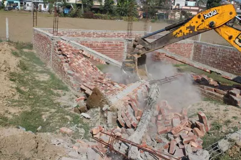 जगाधरी में अनाधिकृत कॉलोनी में तोड़फोड़ अभियान चलाया गया जगाधरी में अनाधिकृत कॉलोनी में तोड़फोड़ अभियान चलाया गया