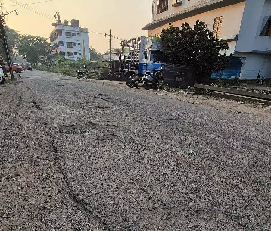 Uttara Kannada : सड़कों की खराब हालत जिले के लिए अभिशाप Uttara Kannada : सड़कों की खराब हालत जिले के लिए अभिशाप