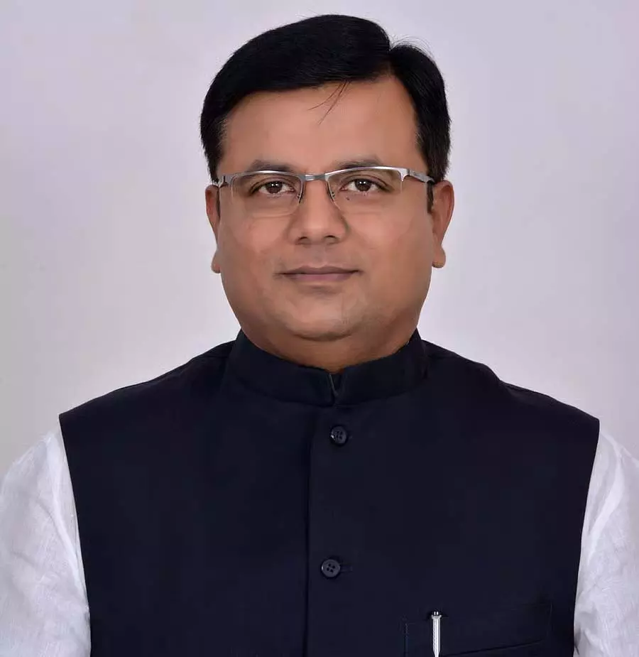 6 उर्दू स्कूलों का उन्नयन किया जाएगा: Srinivas Mane 6 उर्दू स्कूलों का उन्नयन किया जाएगा: Srinivas Mane