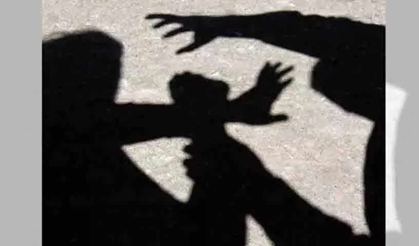 Hyderabad: नचारम में महिला से सोने की चेन छीनी गई Hyderabad: नचारम में महिला से सोने की चेन छीनी गई