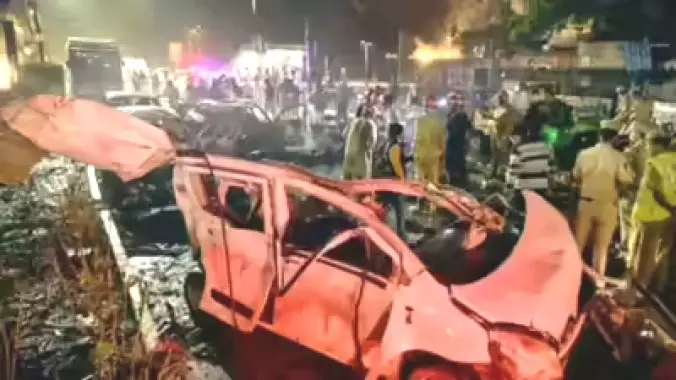 NIA ने दिल्ली विस्फोट में इस्तेमाल कार के कश्मीरी मालिक को गिरफ्तार किया NIA ने दिल्ली विस्फोट में इस्तेमाल कार के कश्मीरी मालिक को गिरफ्तार किया