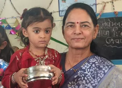 Gujarat बाल अधिकार प्रमुख: आंगनवाड़ी केंद्रों से बनता है युवा दिमाग Gujarat बाल अधिकार प्रमुख: आंगनवाड़ी केंद्रों से बनता है युवा दिमाग