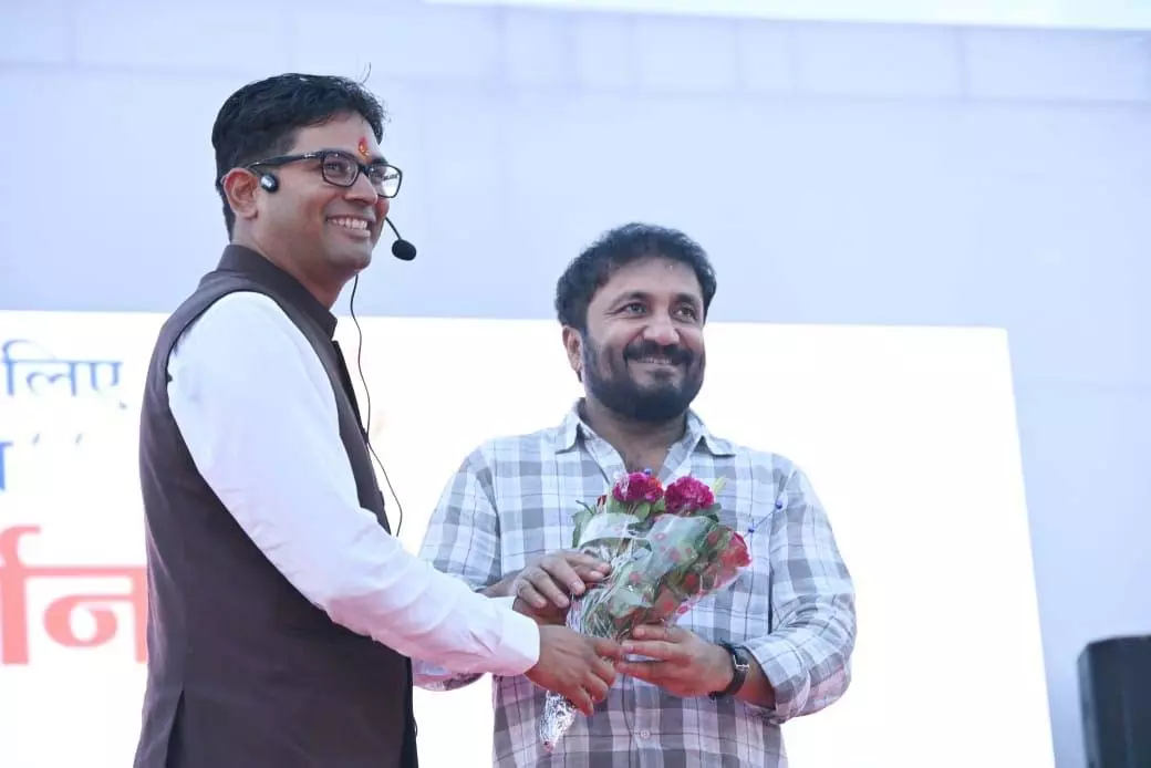 रायगढ़ में 21 और पुसौर में 22 नबम्बर को भव्य कैरियर गाइडेंस महोत्सव रायगढ़ में 21 और पुसौर में 22 नबम्बर को भव्य कैरियर गाइडेंस महोत्सव
