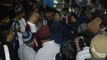 ज्वेलर्स से 35 किलो सोना और 60 किलो चांदी की लूट, सर्च ऑपरेशन में जुटी पुलिस ज्वेलर्स से 35 किलो सोना और 60 किलो चांदी की लूट, सर्च ऑपरेशन में जुटी पुलिस