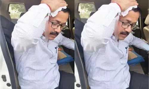 Prayagraj: कब्जा हटाने गई टीम पर हमला