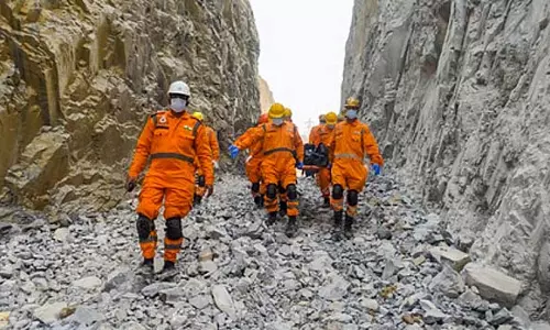 उत्तर प्रदेश खदान दुर्घटना: मृतकों की संख्या बढ़कर 6 हुई