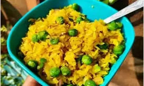 Matar Poha  : ठंडी सुबह का हल्का और हेल्दी नाश्ता, झटपट तैयार करें मटर पोहा