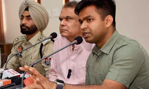Ludhiana डीसी ने बुनियादी ढांचा, यातायात परियोजनाओं की समीक्षा की Ludhiana डीसी ने बुनियादी ढांचा, यातायात परियोजनाओं की समीक्षा की