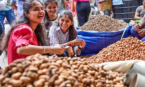 Basavanagudi : इस बार 5 दिवसीय मूंगफली उत्सव Basavanagudi : इस बार 5 दिवसीय मूंगफली उत्सव