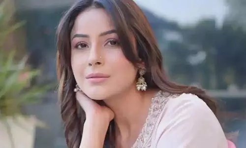 Shehnaaz Gill ने अपने युवा और भविष्य के लिए सलाह साझा की Shehnaaz Gill ने अपने युवा और भविष्य के लिए सलाह साझा की