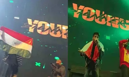 पाकिस्तानी रैपर Talha Anjum ने नेपाल कॉन्सर्ट में गर्व से भारतीय झंडा लहराया