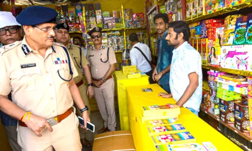 बंगाल विधानसभा चुनाव से पहले कोलकाता पुलिस में बड़ा फेरबदल