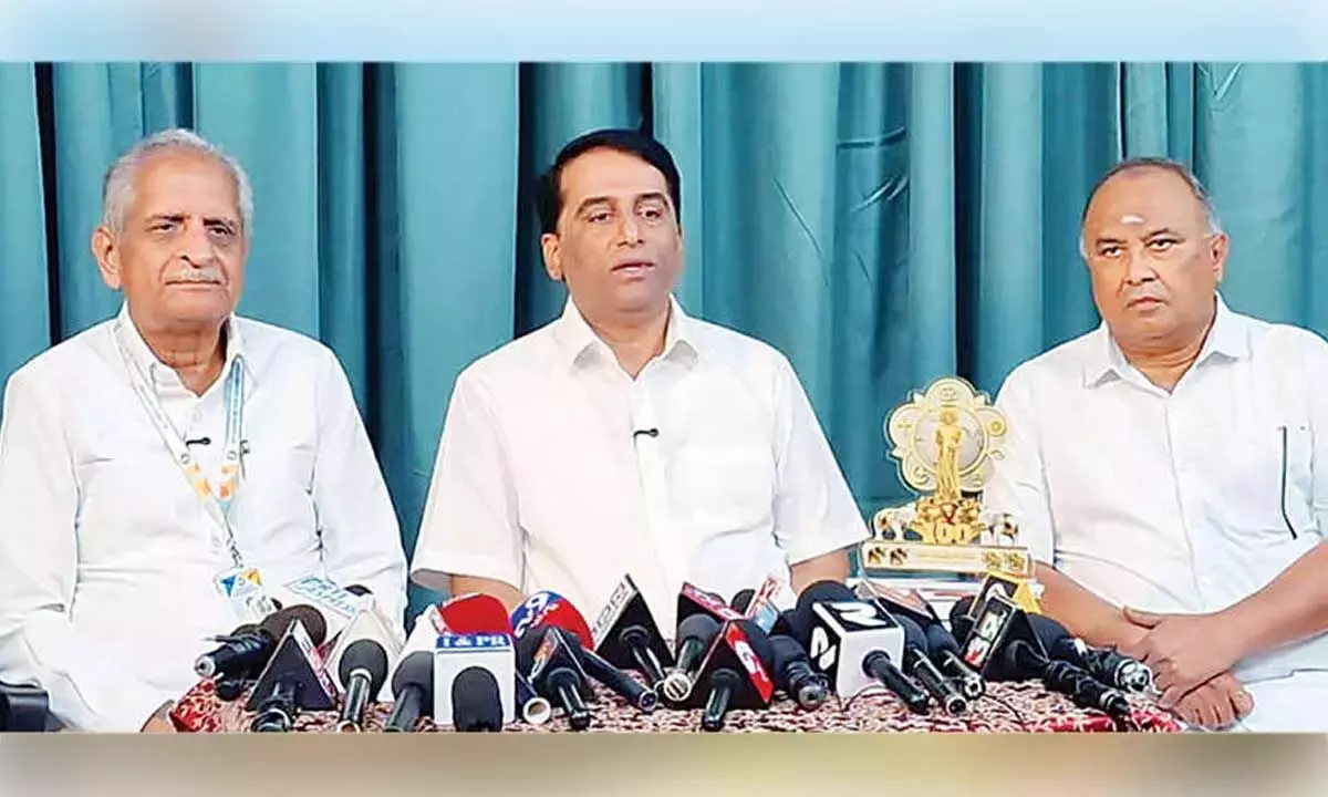 राष्ट्रपति, PM साईं बाबा शताब्दी समारोह में शामिल होंगे