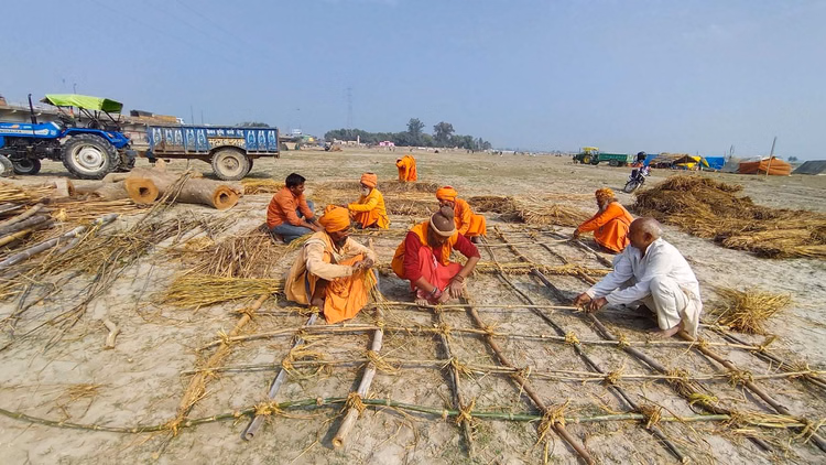 Farrukhabad: मेला रामनगरिया में व्यापार हेतु केवल सनातनी दुकानदार