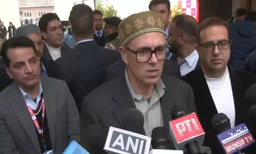 नौगाम विस्फोट में घायलों से मिले Omar Abdullah, सहायता का वादा