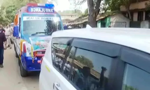 ह्यूमेन सागर का पार्थिव शरीर अंतिम संस्कार के लिए डेंग गांव पहुंचा ह्यूमेन सागर का पार्थिव शरीर अंतिम संस्कार के लिए डेंग गांव पहुंचा