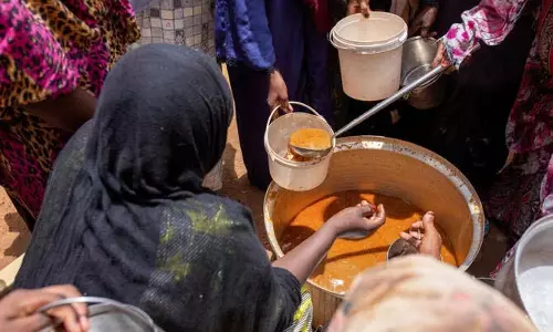 धन की कमी से WFP 2026 में केवल एक-तिहाई ज़रूरतमंदों को ही भोजन दे पाएगा