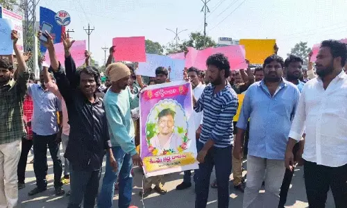 Rajesh की मौत की गहन जांच होनी चाहिए Rajesh की मौत की गहन जांच होनी चाहिए
