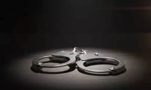शिक्षण संस्थान पर ED का एक्शन, जावेद सिद्दीकी गिरफ्तार शिक्षण संस्थान पर ED का एक्शन, जावेद सिद्दीकी गिरफ्तार