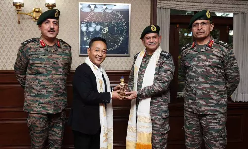 सिक्किम के मुख्यमंत्री ने सेना प्रमुख जनरल उपेन्द्र द्विवेदी से की बैठक