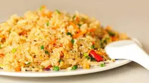 Leftover Rice : बचे हुए चावल से तैयार करें फ्राइड राइस Leftover Rice : बचे हुए चावल से तैयार करें फ्राइड राइस