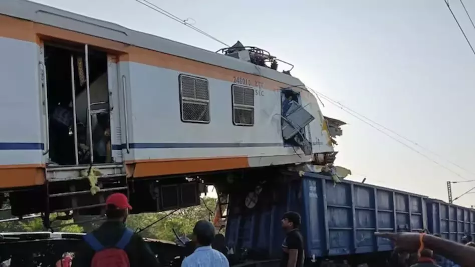 असिस्टेंट महिला लोको पायलट सस्पेंड, बिलासपुर ट्रेन हादसे पर एक्शन असिस्टेंट महिला लोको पायलट सस्पेंड, बिलासपुर ट्रेन हादसे पर एक्शन